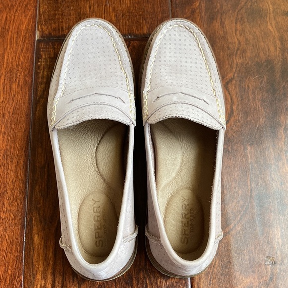 SPERRY Sea-port Penny Loafer In Textured Lavender, Size 6.5. - Picture 3 of 8